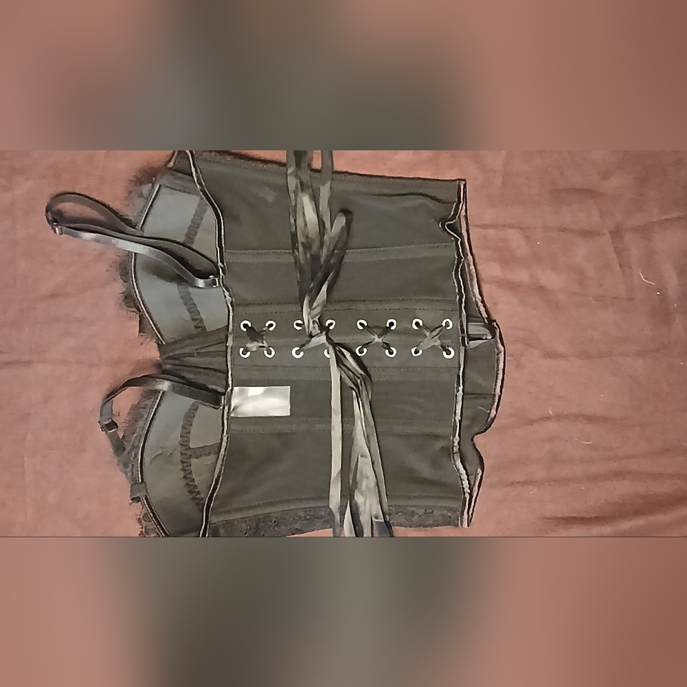 Lace black corset top!